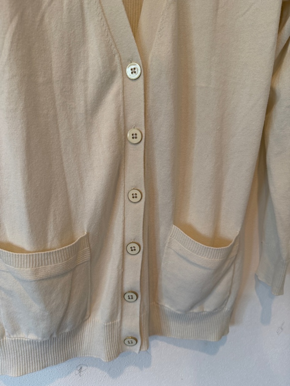 Banana Republic Cream Vneck Cardigan Silk Blend Button Front Size XL Classic - Picture 3 of 9